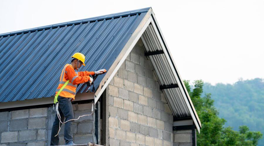 Professional gutter cleaning in Havensville, KS